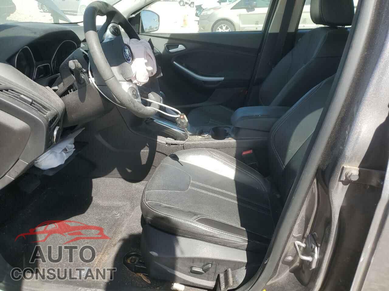 FORD FOCUS 2013 - 1FADP3K27DL263111