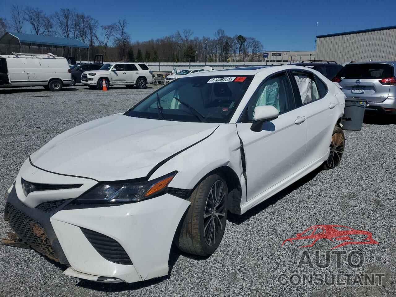TOYOTA CAMRY 2018 - 4T1B11HK2JU137514