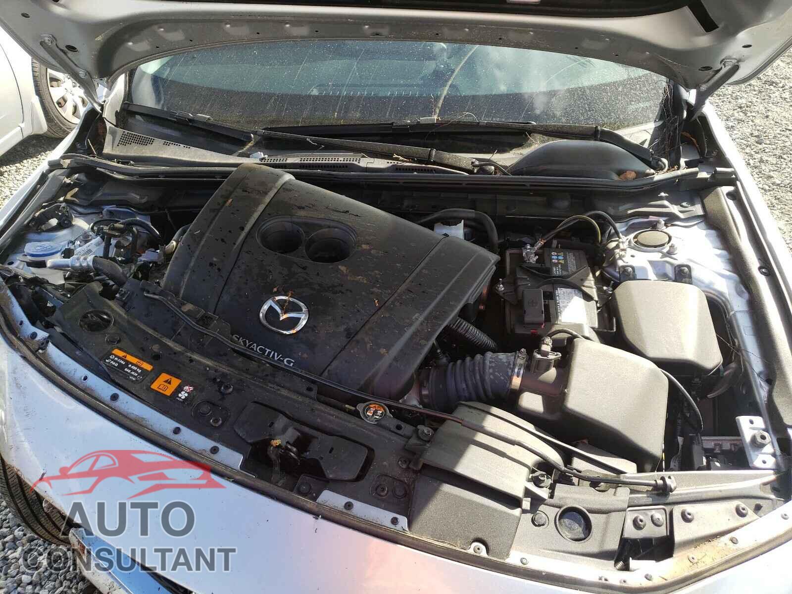 MAZDA 3 2019 - 3MZBPABL9KM113301