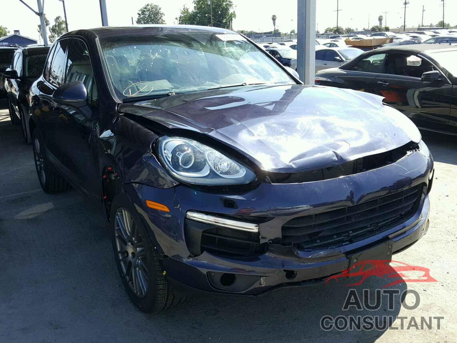 PORSCHE CAYENNE 2018 - WP1AA2A29JKA02251