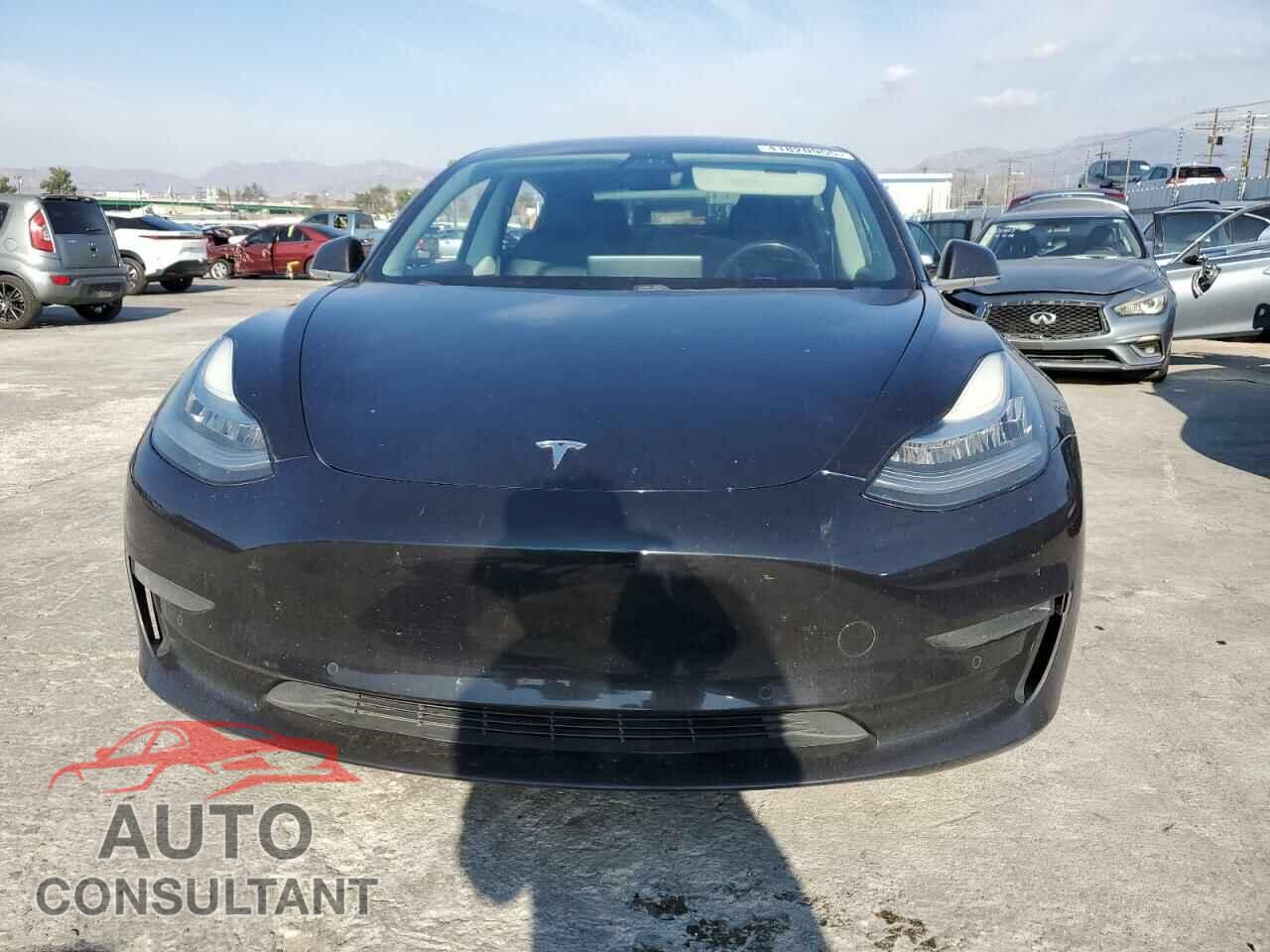 TESLA MODEL 3 2018 - 5YJ3E1EA6JF092689