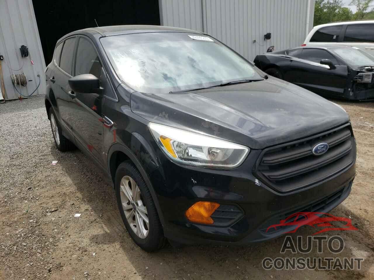 FORD ESCAPE 2017 - 1FMCU0F70HUB96401