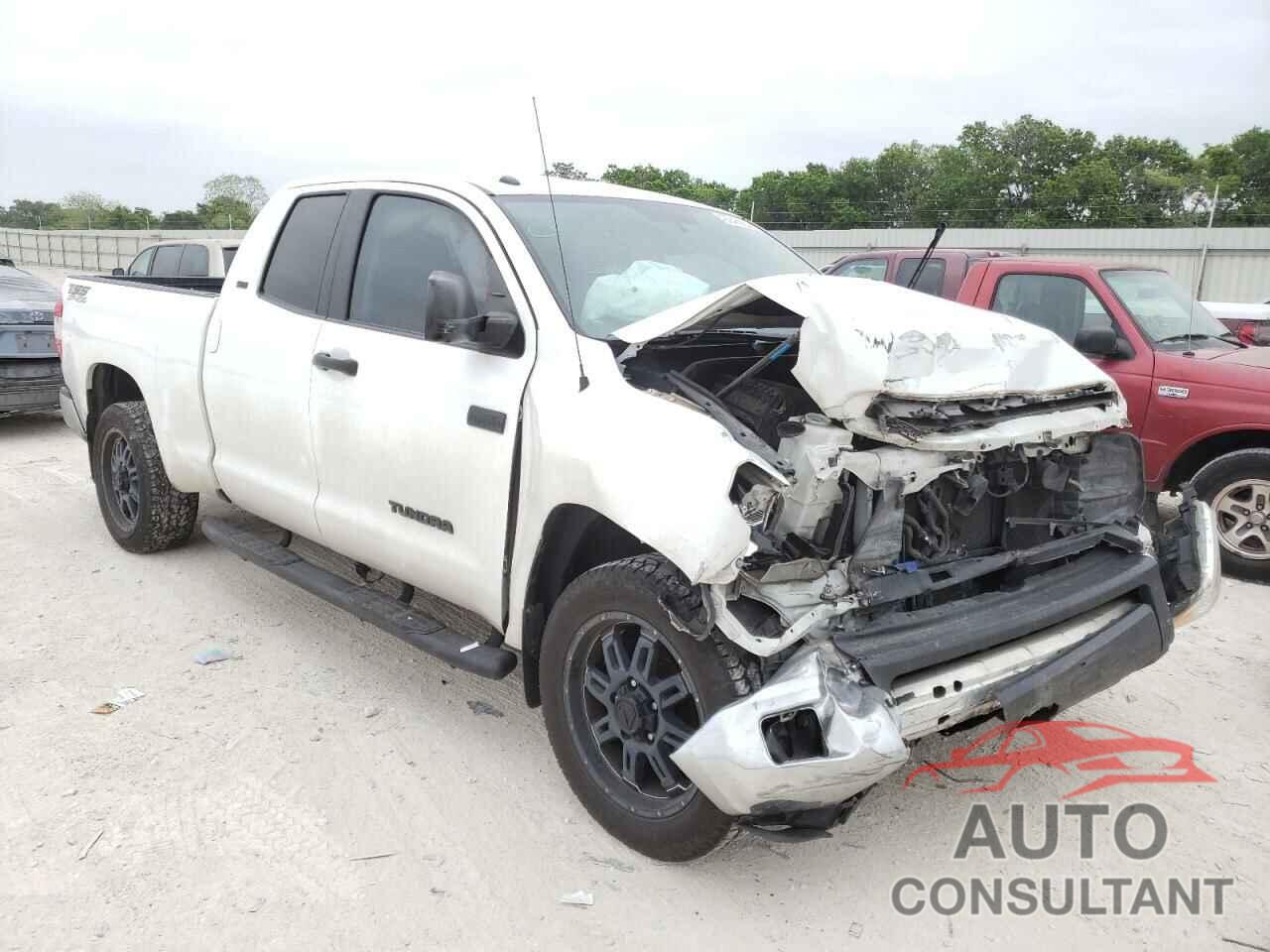 TOYOTA TUNDRA 2016 - 5TFRW5F18GX209488