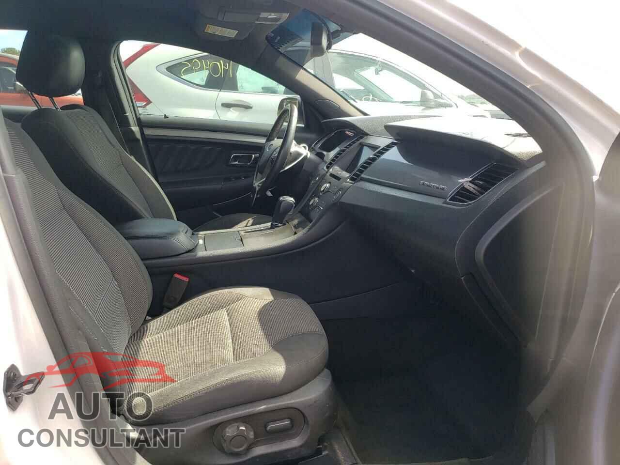 FORD TAURUS 2016 - 1FAHP2E82GG112959