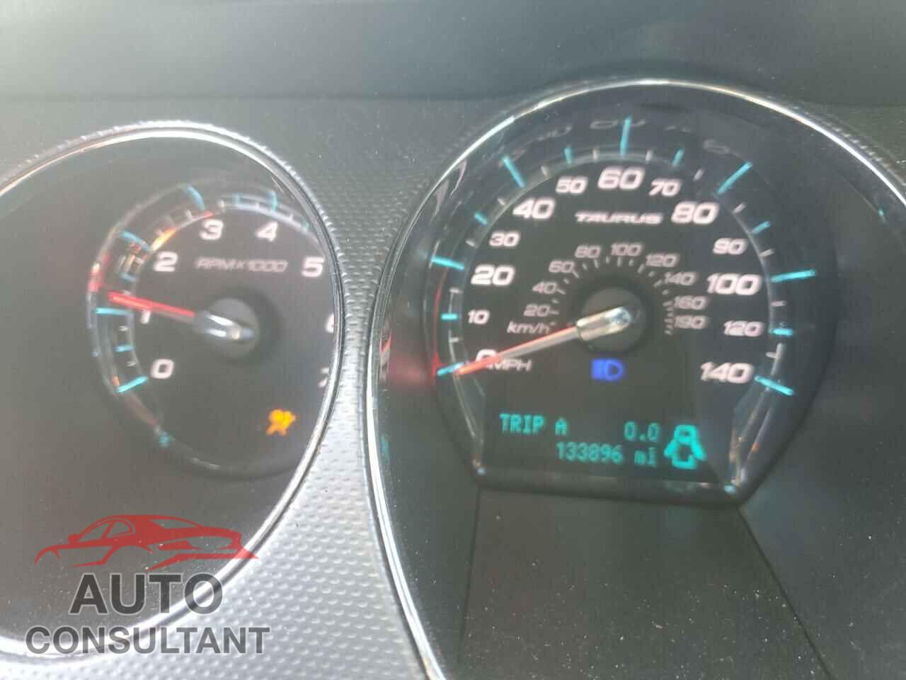 FORD TAURUS 2011 - 1FAHP2EW8BG155256