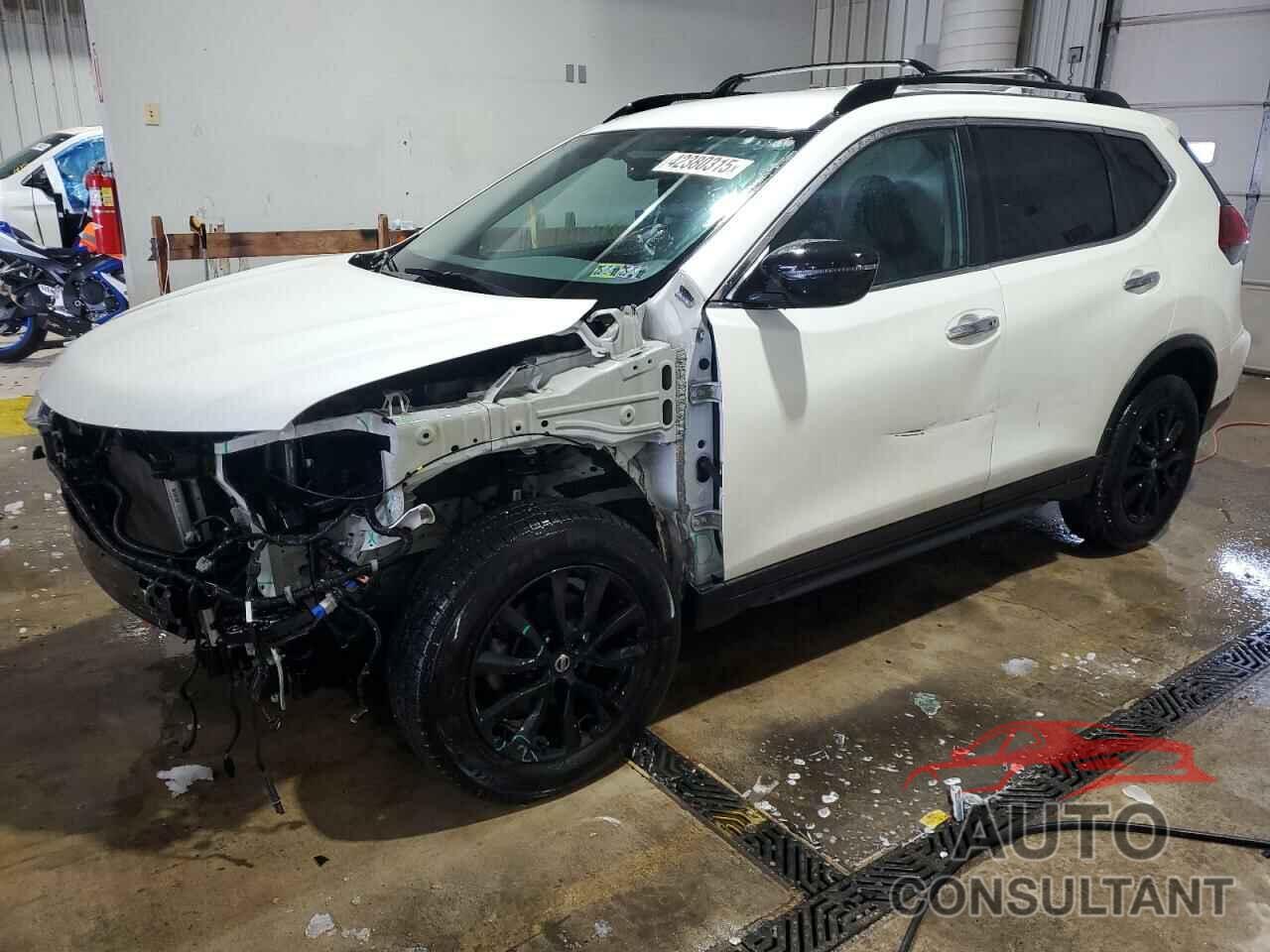 NISSAN ROGUE 2018 - 5N1AT2MV6JC730584