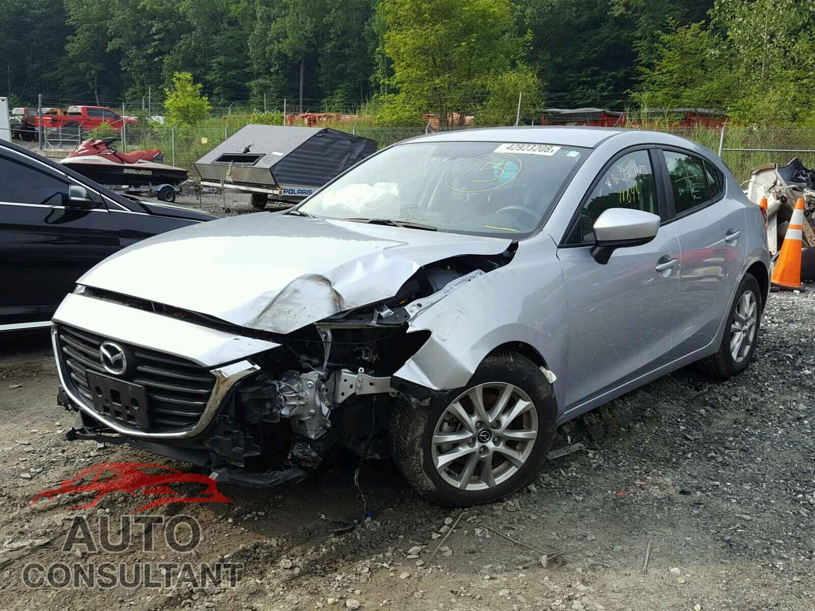 MAZDA 3 2017 - 3MZBN1K73HM100416