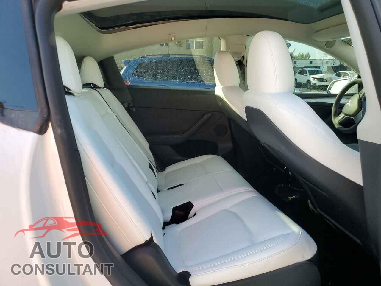 TESLA MODEL Y 2023 - 7SAYGAEE5PF809727