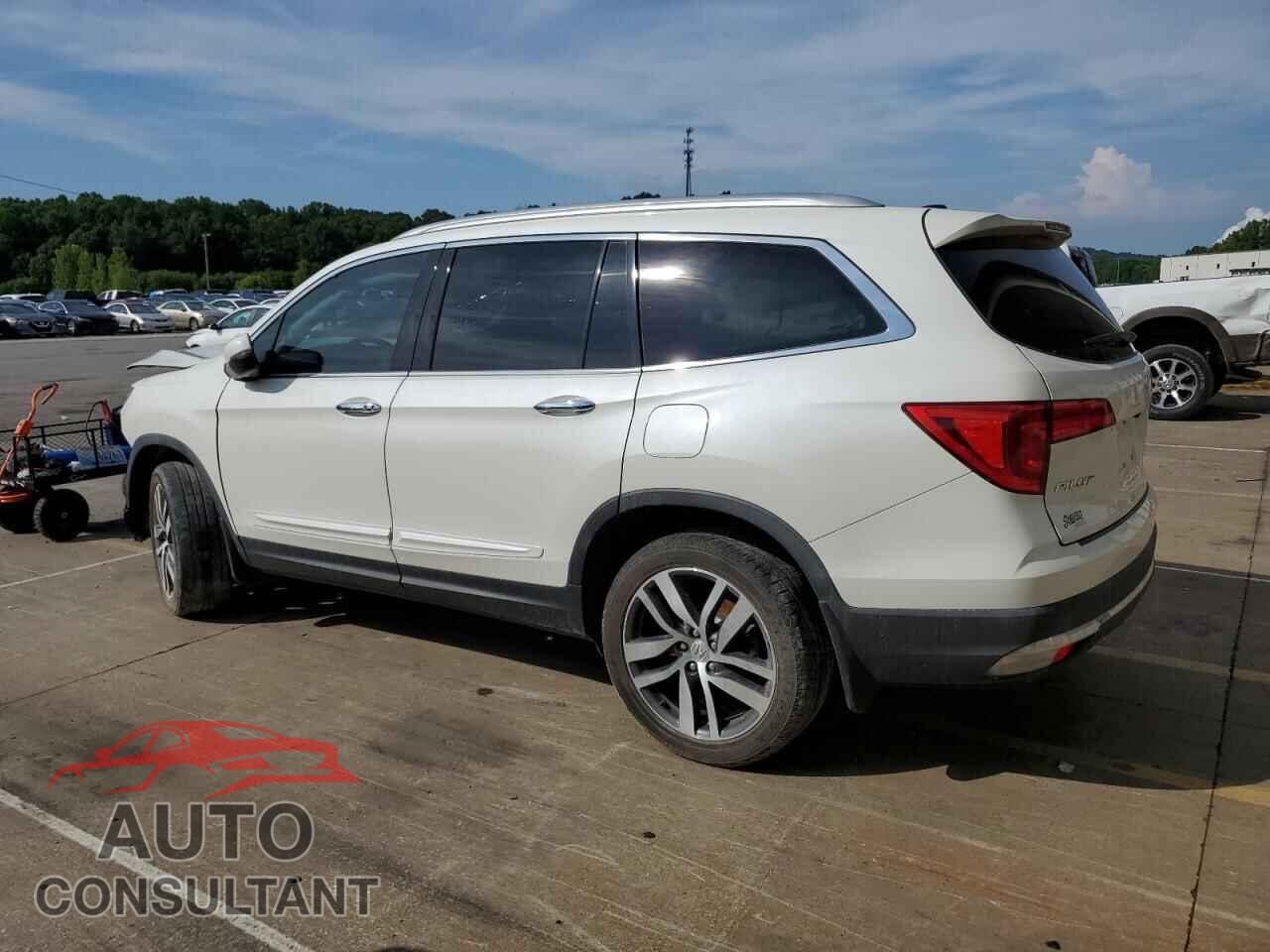 HONDA PILOT 2018 - 5FNYF6H96JB070435