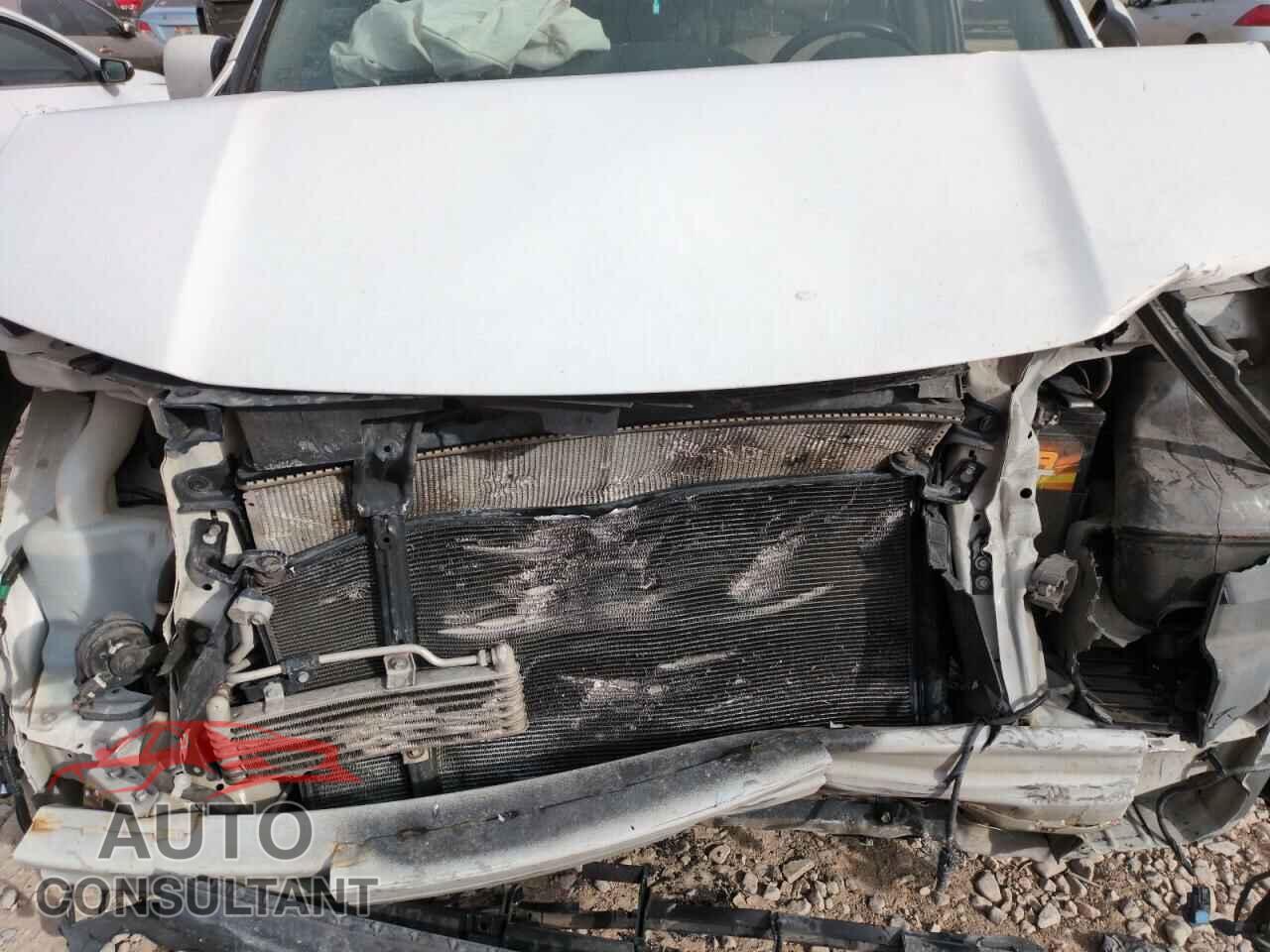 HONDA PILOT 2013 - 5FNYF4H50DB080609