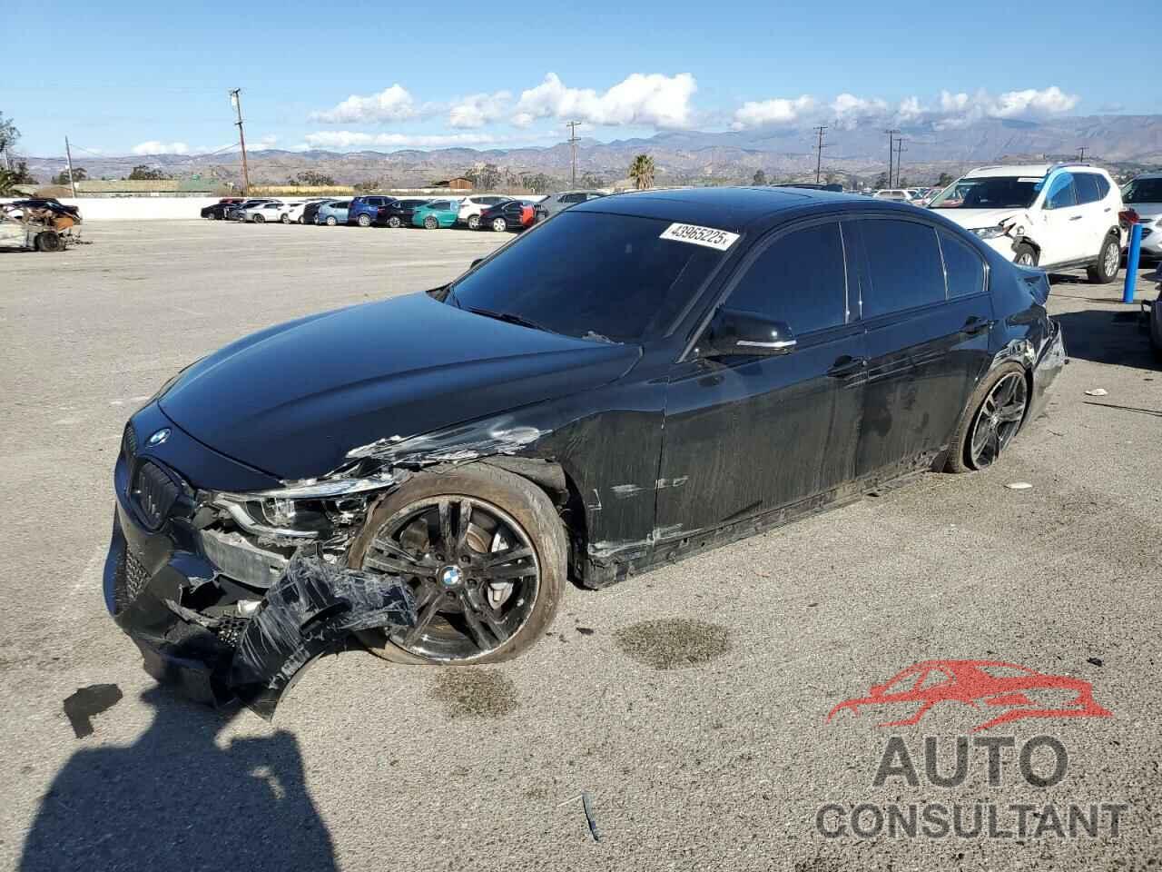 BMW 3 SERIES 2018 - WBA8B9C56JEE82325