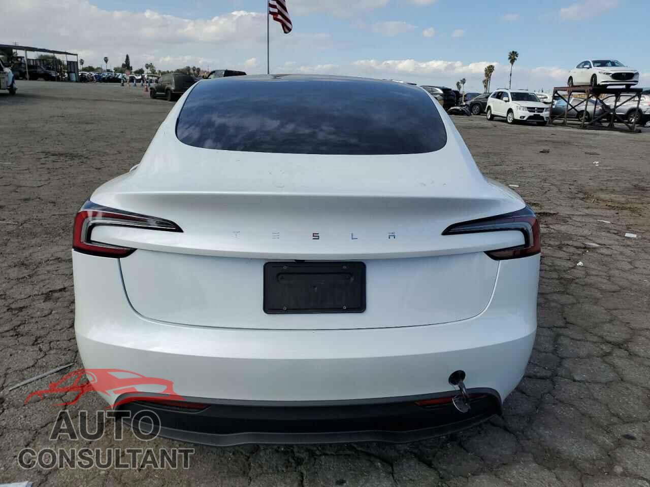 TESLA MODEL 3 2024 - 5YJ3E1EA4RF812230