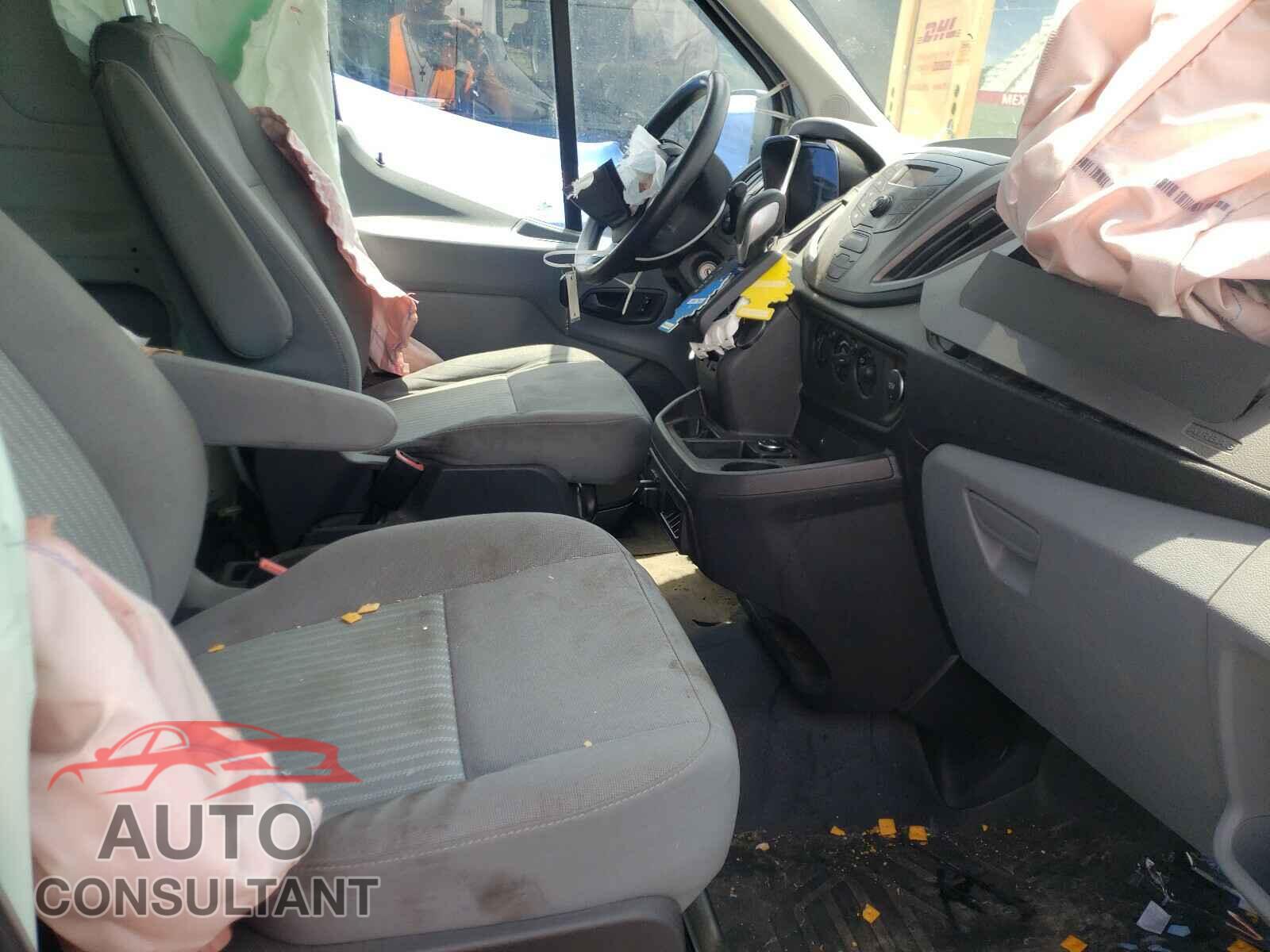 FORD TRANSIT CO 2017 - 1FTYR2CG2HKB31220
