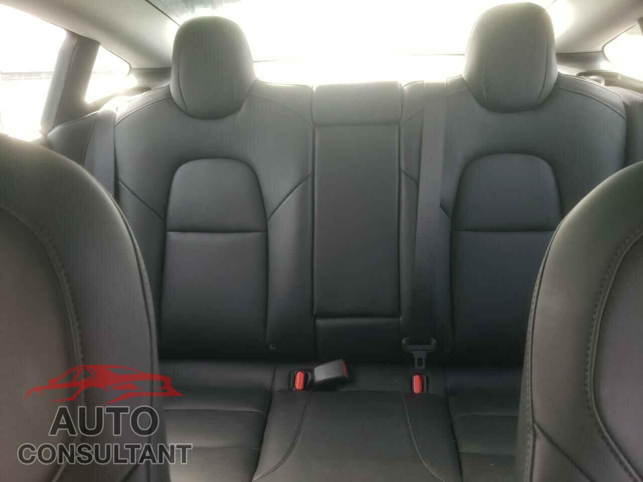 TESLA MODEL 3 2020 - 5YJ3E1EA8LF606576