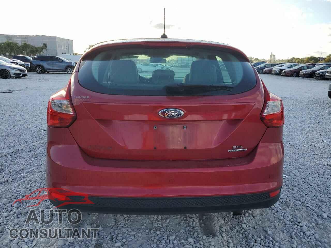 FORD FOCUS 2012 - 1FAHP3M29CL462464