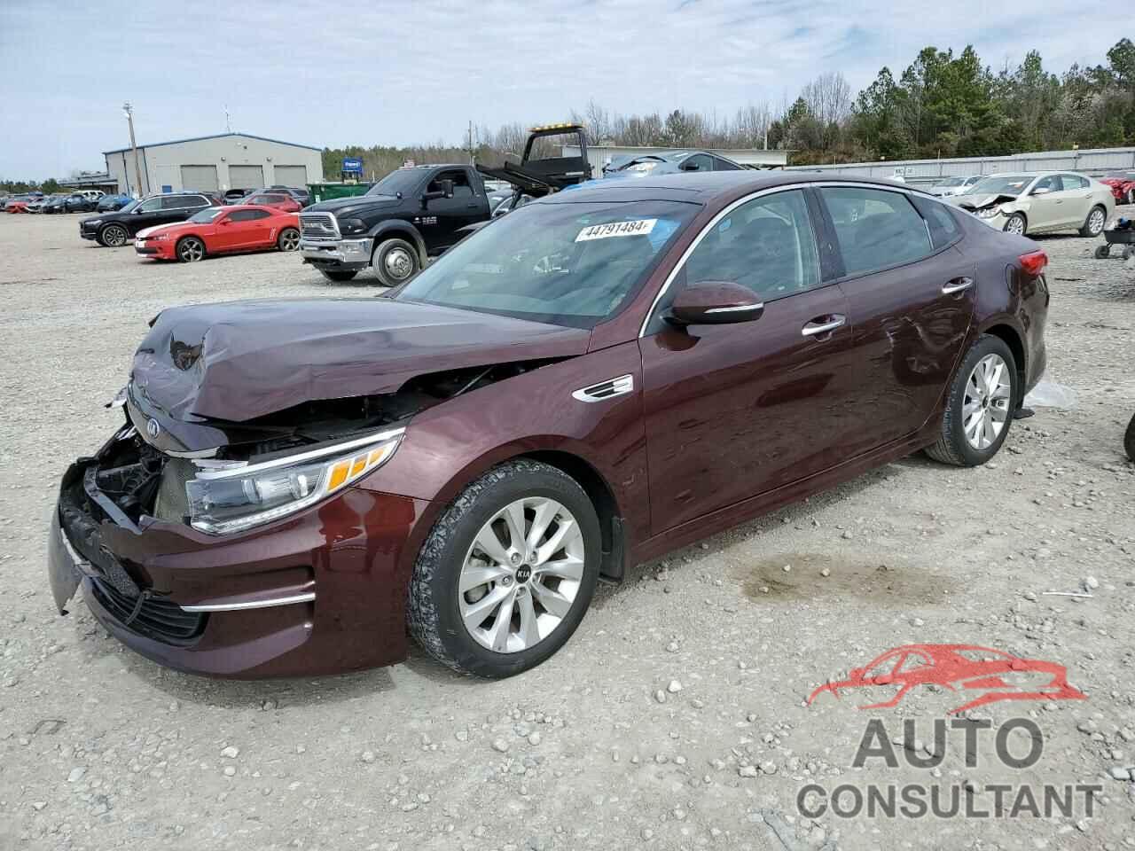 KIA OPTIMA 2018 - 5XXGU4L37JG223958