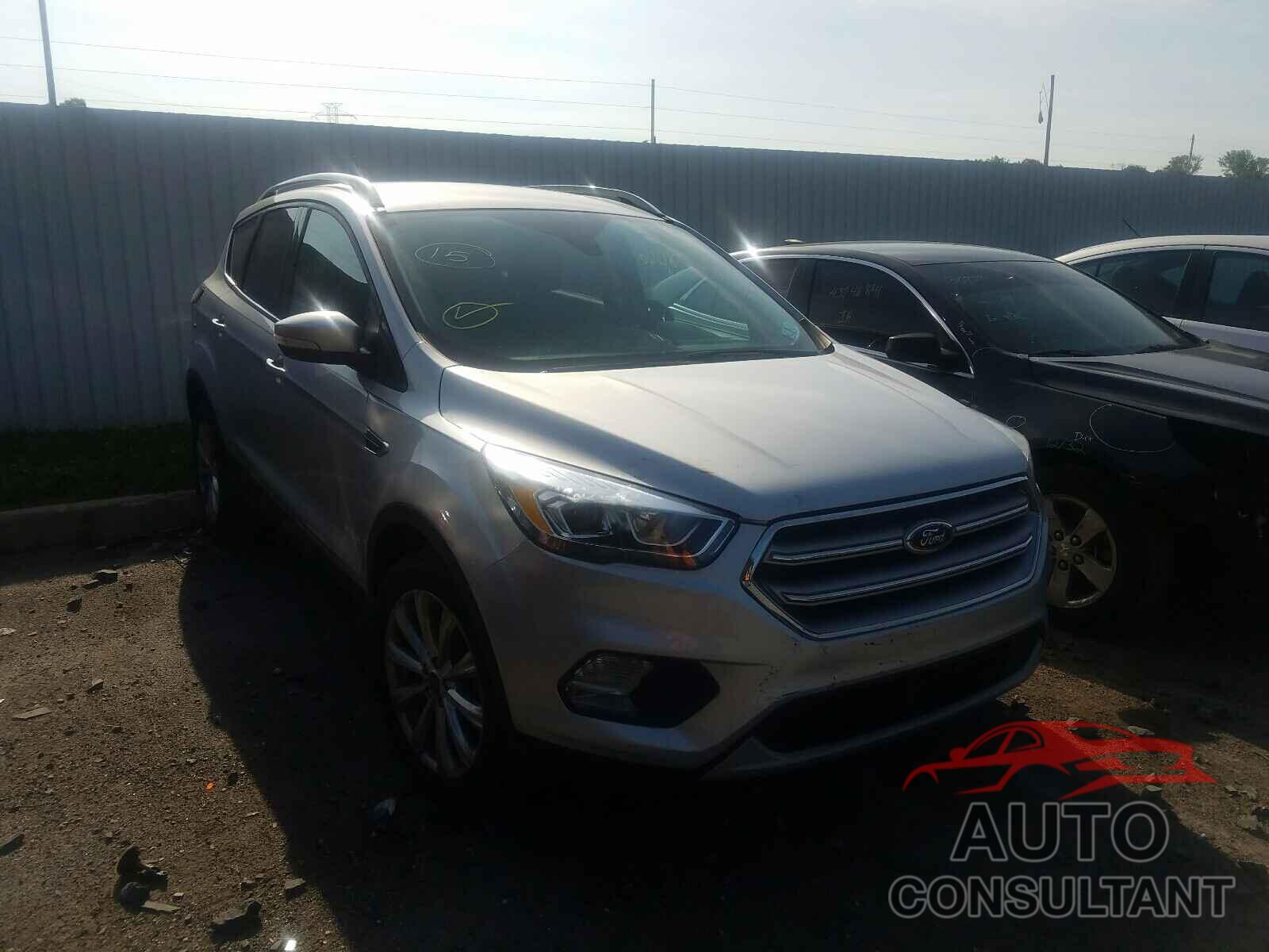 FORD ESCAPE 2017 - 1FMCU9J91HUE83517
