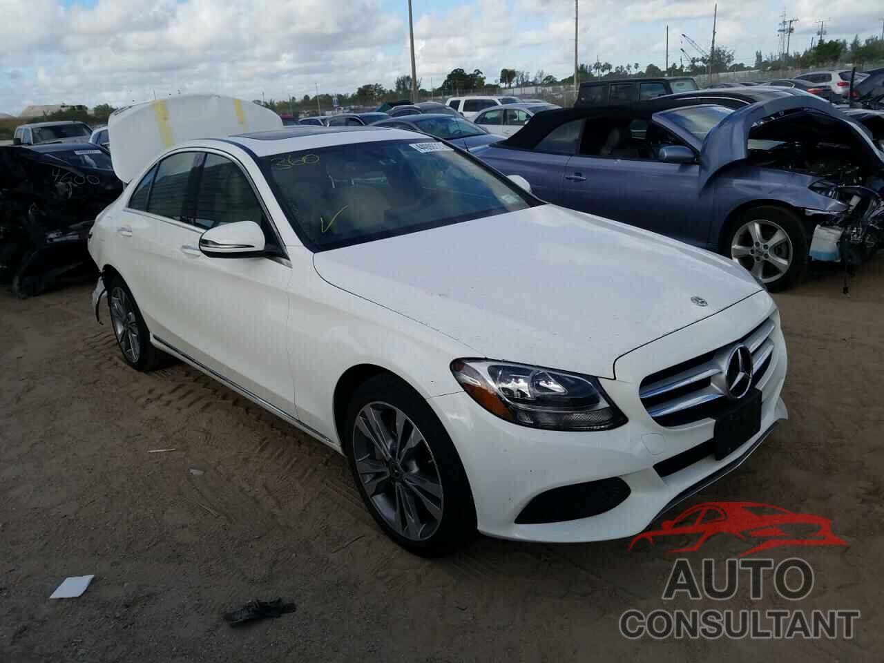 MERCEDES-BENZ C-CLASS 2018 - 55SWF4KB3JU268119
