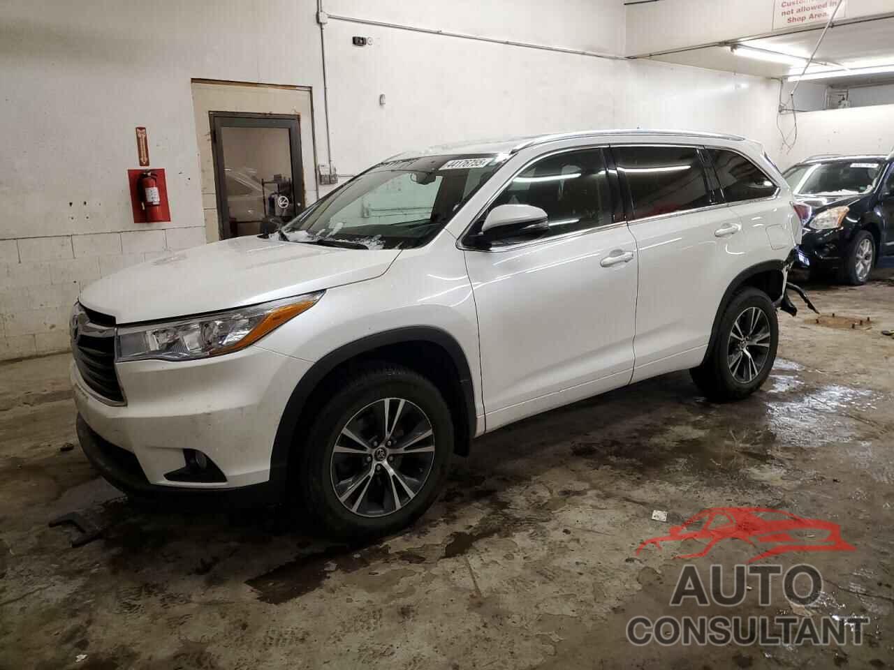 TOYOTA HIGHLANDER 2016 - 5TDJKRFH8GS339872