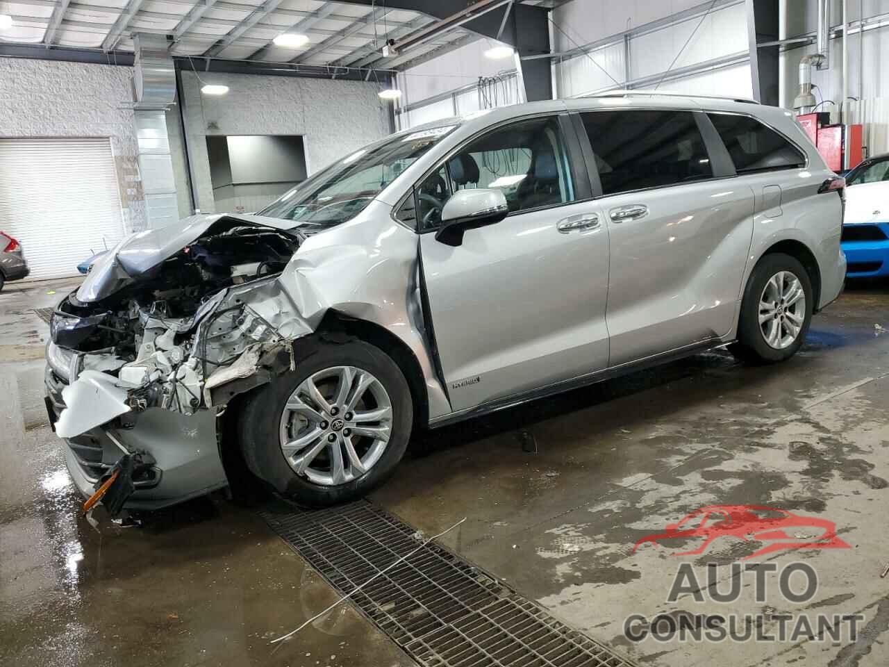 TOYOTA SIENNA 2021 - 5TDESKFC0MS036920