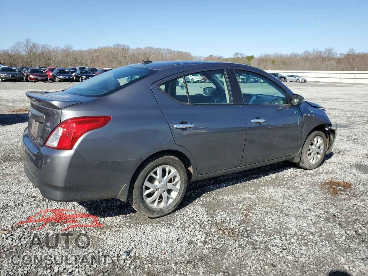 NISSAN VERSA 2017 - 3N1CN7AP3HL894189
