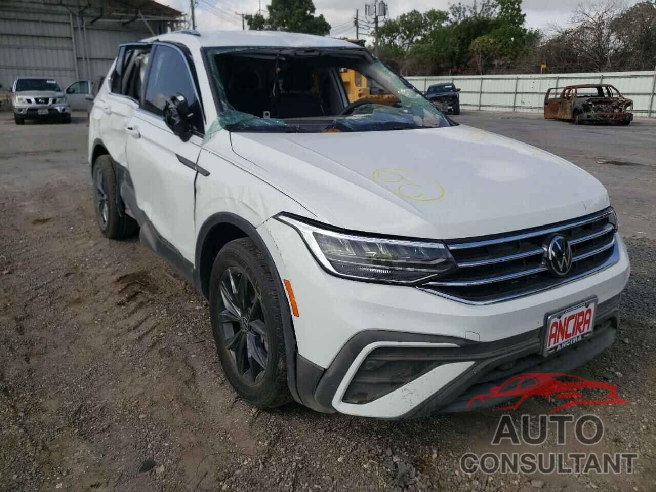 VOLKSWAGEN TIGUAN 2022 - 3VV3B7AX5NM081336