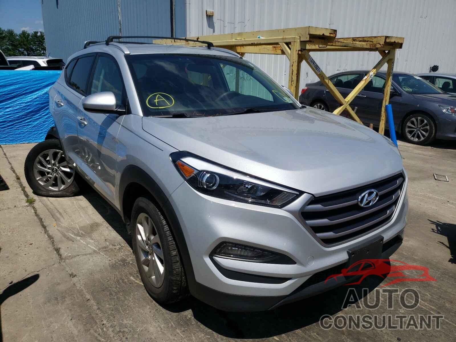 HYUNDAI TUCSON 2017 - KM8J3CA48HU447643