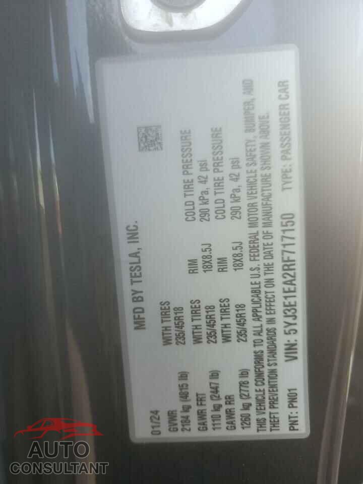 TESLA MODEL 3 2024 - 5YJ3E1EA2RF717150