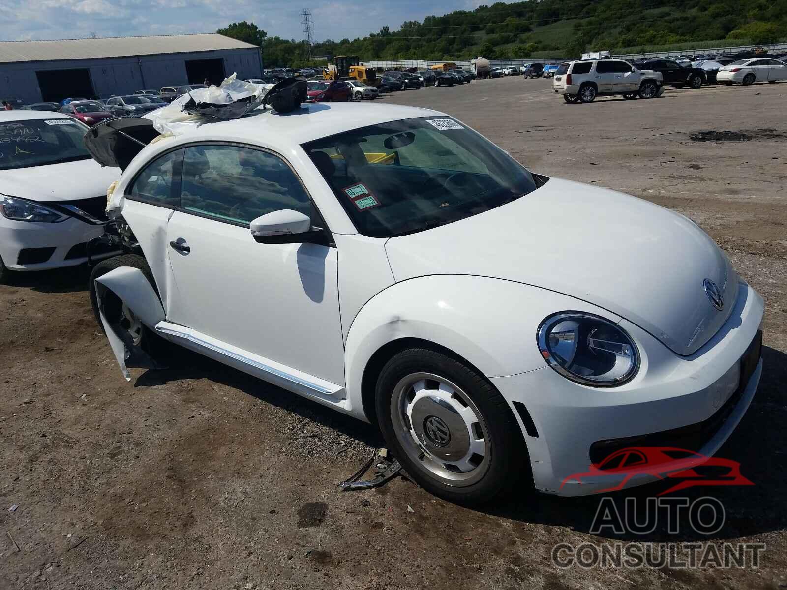 VOLKSWAGEN BEETLE 2016 - 3VWF17AT2GM633399