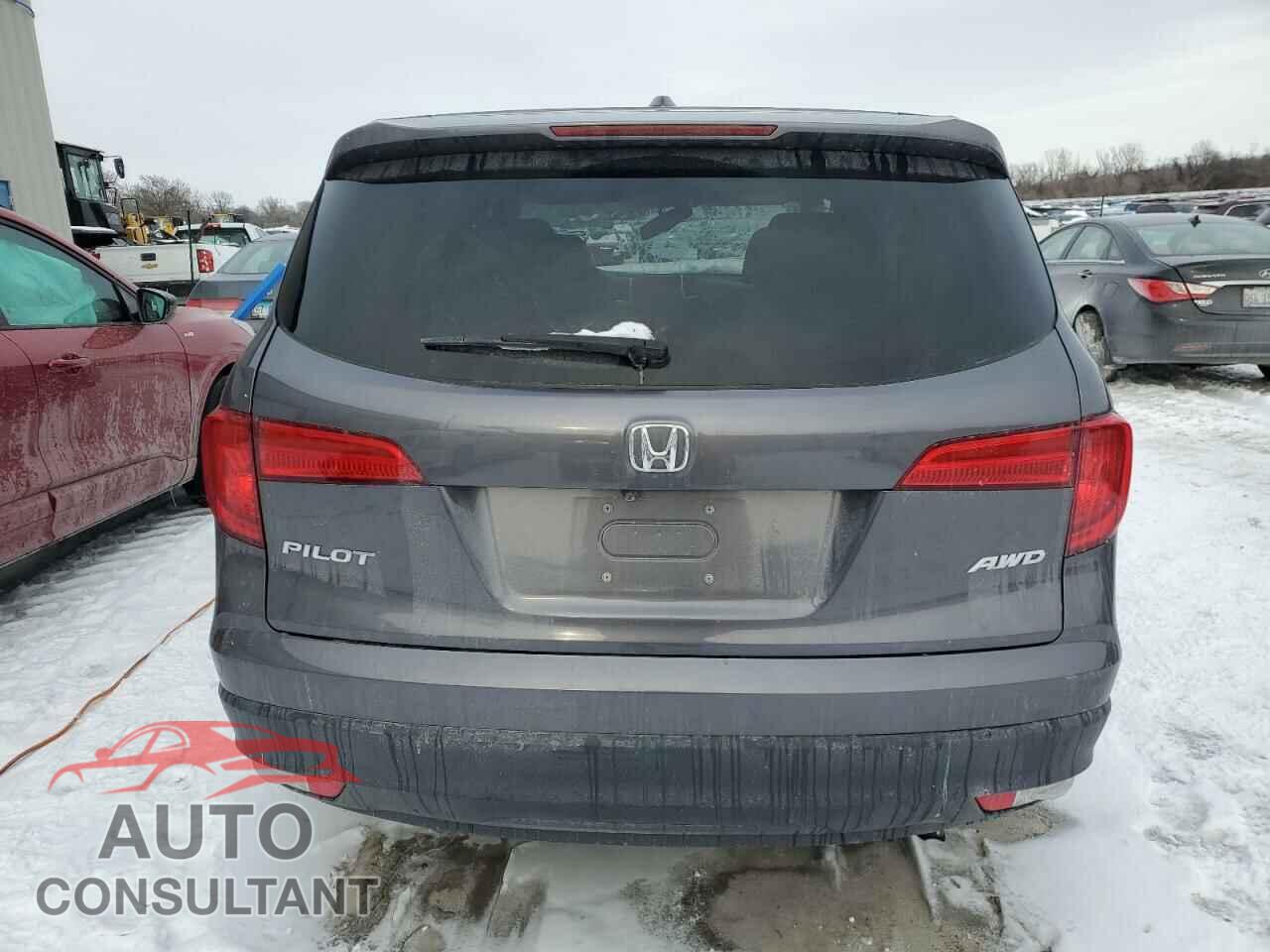 HONDA PILOT 2017 - 5FNYF6H54HB083272