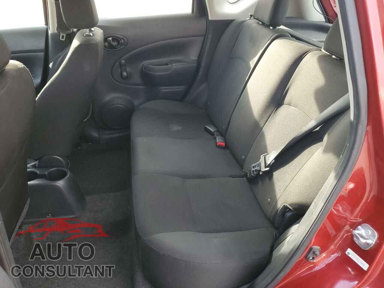 NISSAN VERSA 2017 - 3N1CE2CP3HL369004