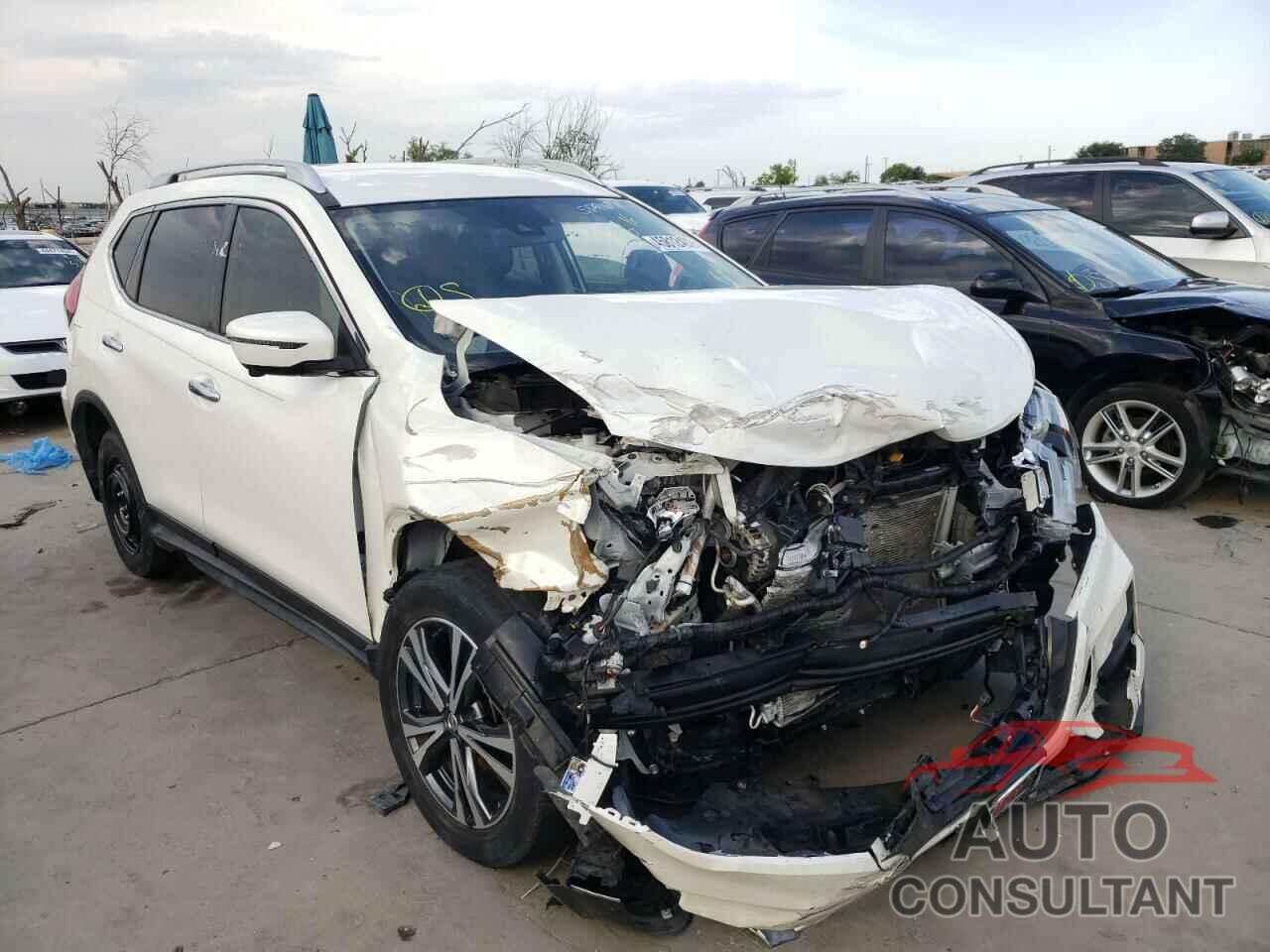 NISSAN ROGUE 2019 - JN8AT2MT8KW254801