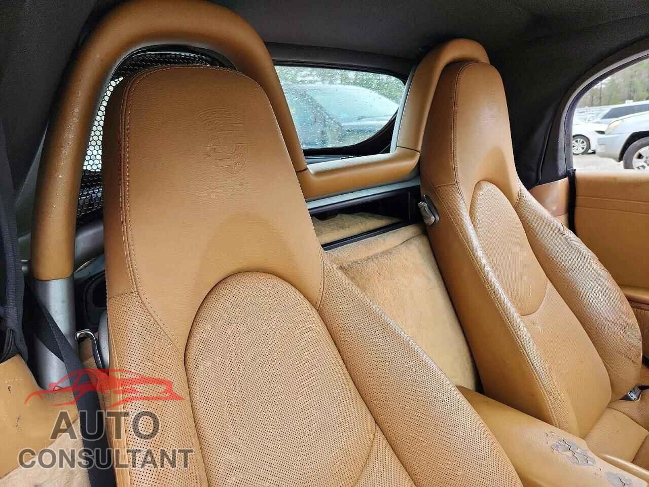 PORSCHE BOXSTER 2010 - WP0CA2A85AU710645