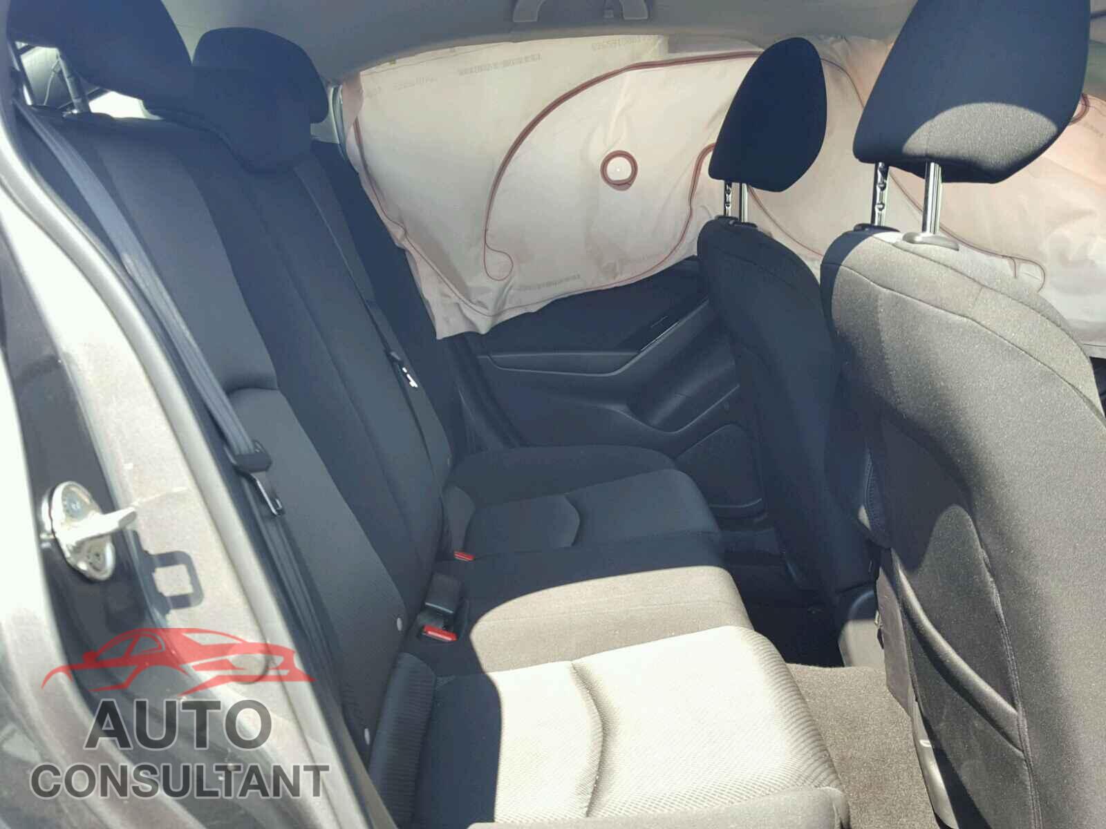 MAZDA 3 2017 - 3MZBN1K74HM100246