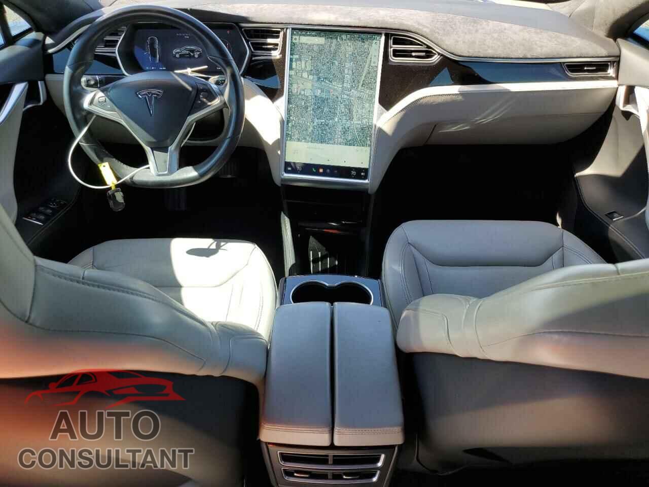 TESLA MODEL S 2015 - 5YJSA1E11FF112944