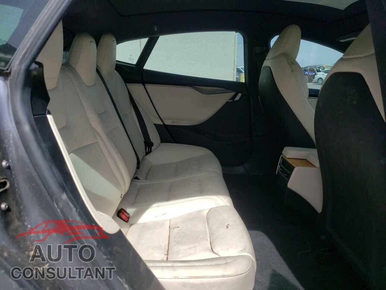 TESLA MODEL S 2021 - 5YJSA1E29MF425729