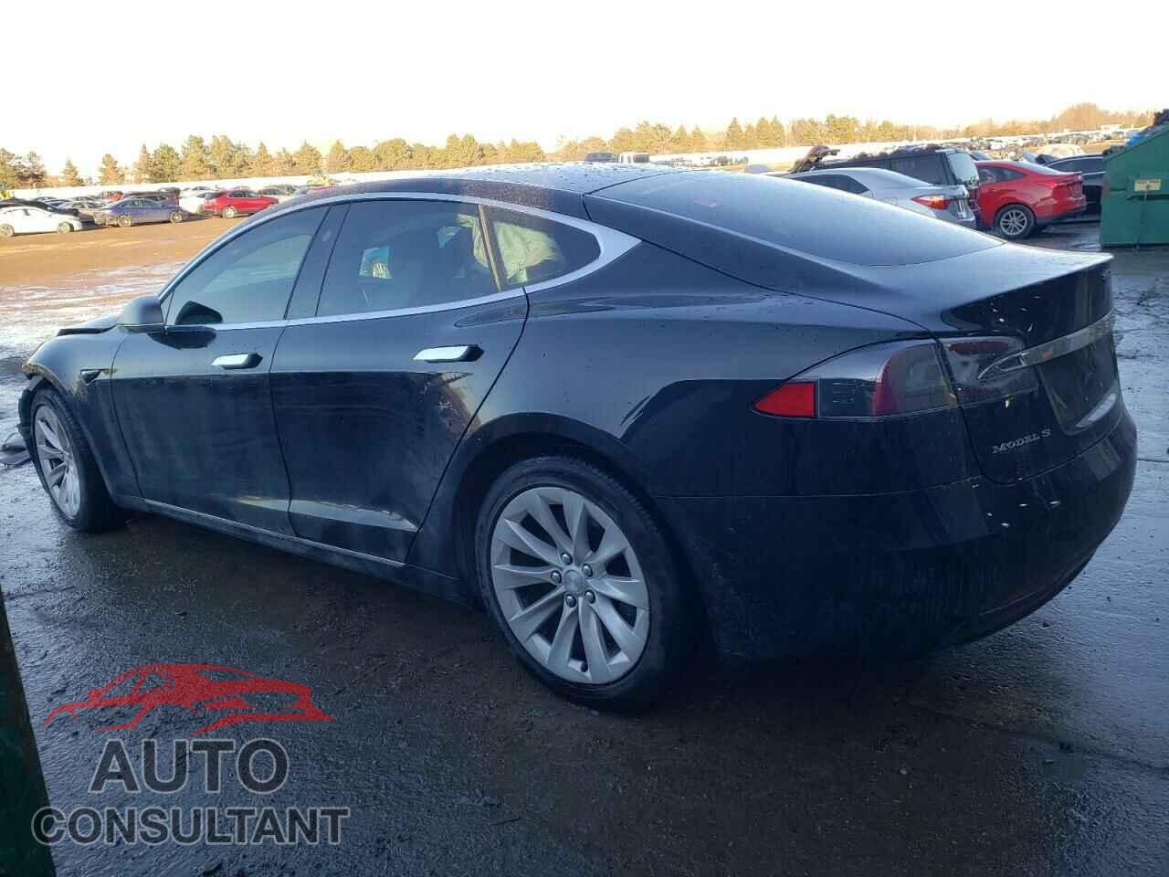 TESLA MODEL S 2017 - 5YJSA1E2XHF199948
