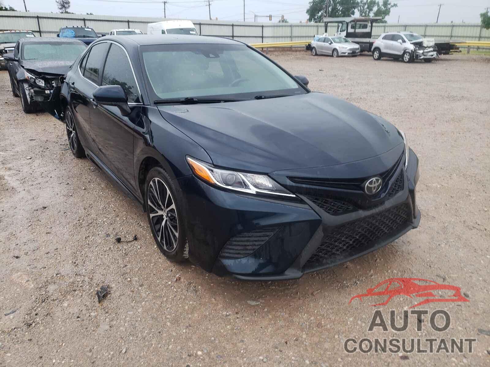 TOYOTA CAMRY 2018 - JTNB11HK3J3015444