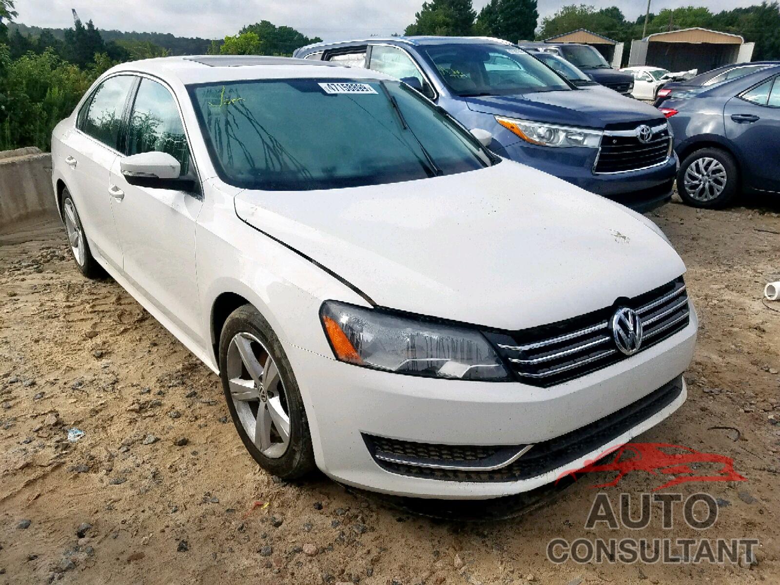 VOLKSWAGEN PASSAT 2013 - 1VWBP7A32DC114430