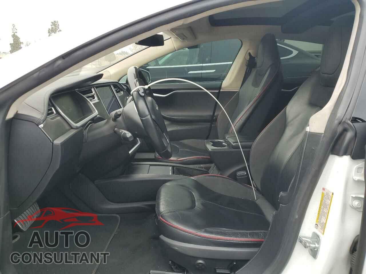 TESLA MODEL S 2013 - 5YJSA1DP8DFP16316