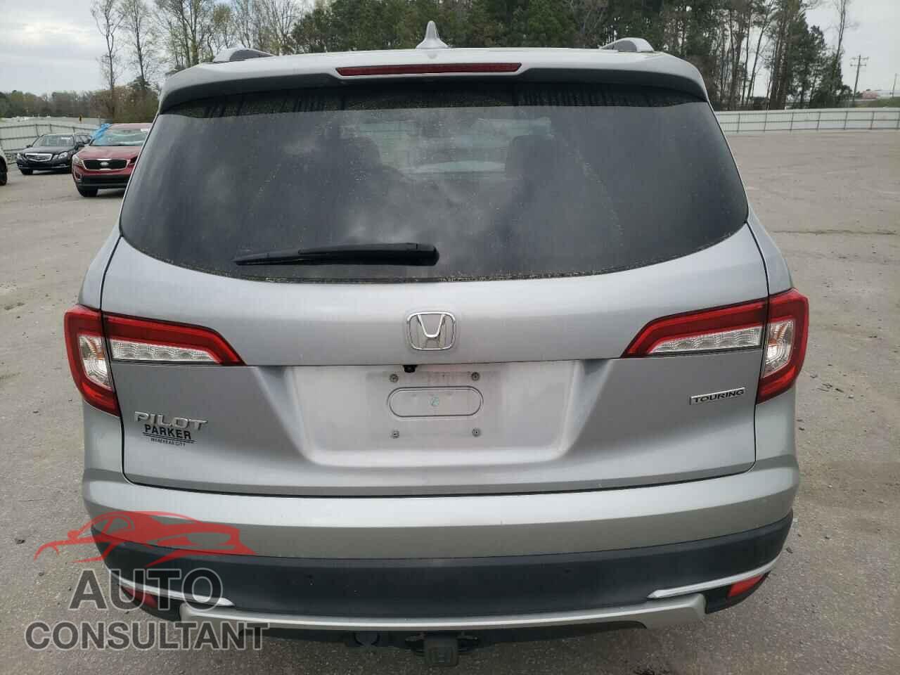 HONDA PILOT 2019 - 5FNYF5H66KB007725