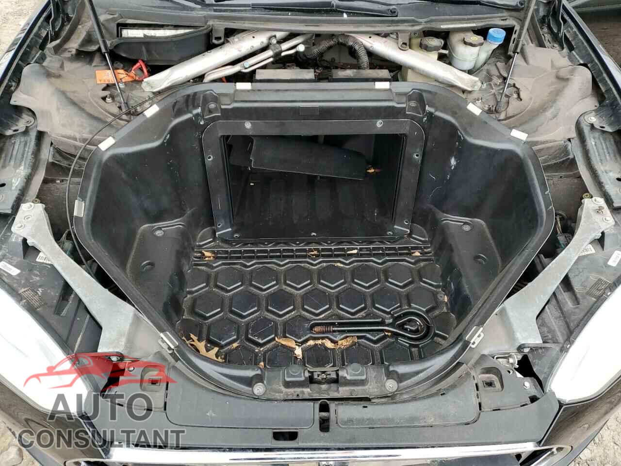 TESLA MODEL S 2013 - 5YJSA1CG3DFP28021