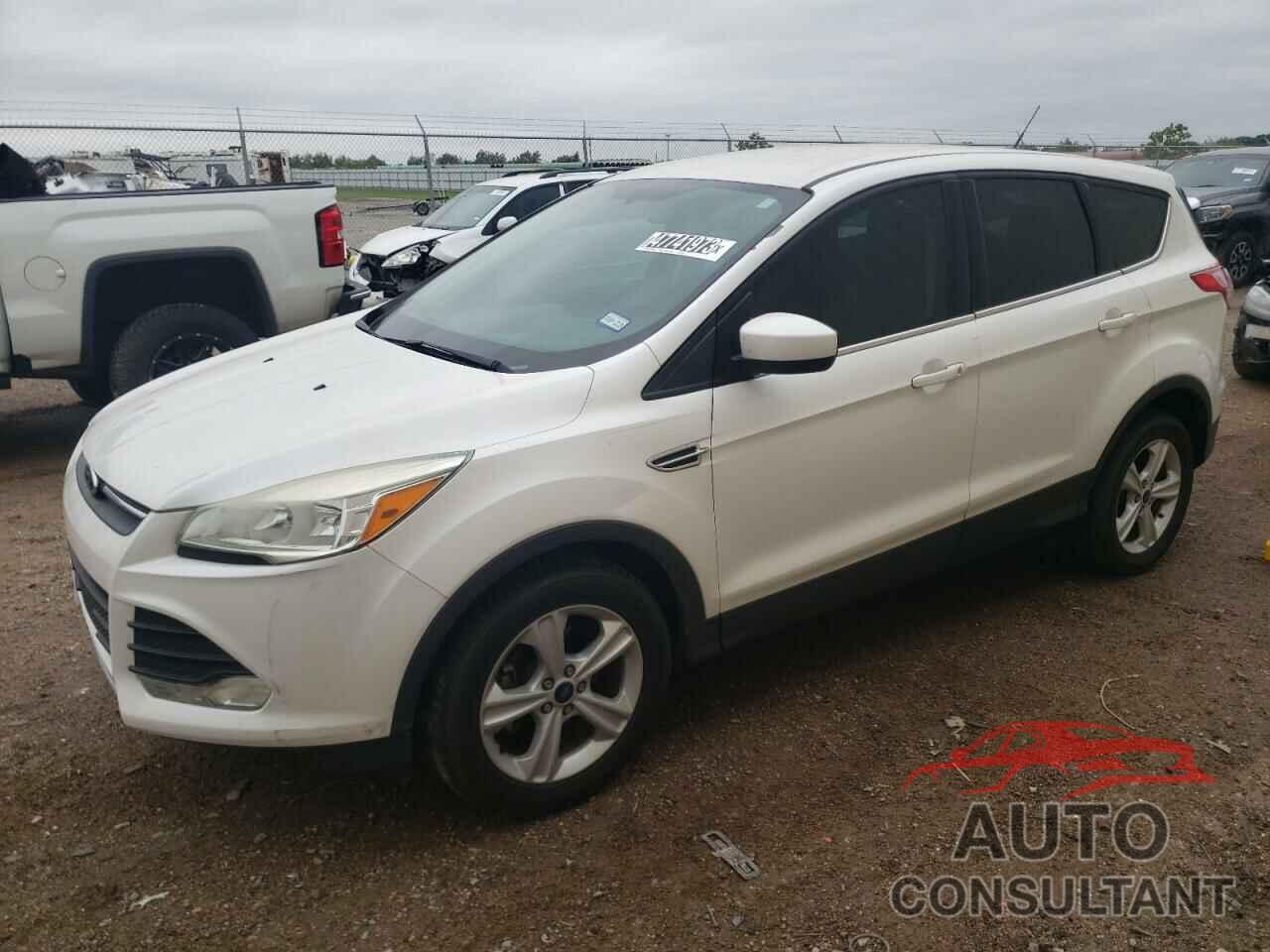 FORD ESCAPE 2015 - 1FMCU0GX4FUB61484