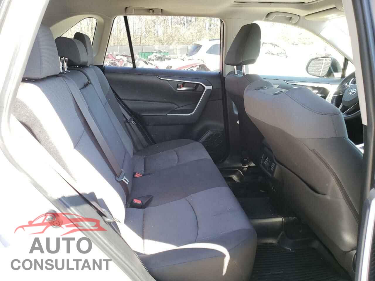 TOYOTA RAV4 2019 - JTMP1RFV4KD021660