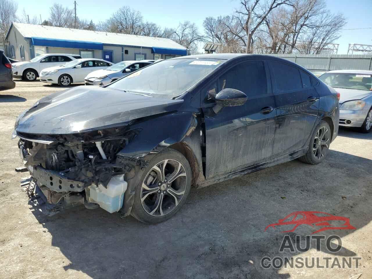 CHEVROLET CRUZE 2019 - 1G1BE5SM1K7140732