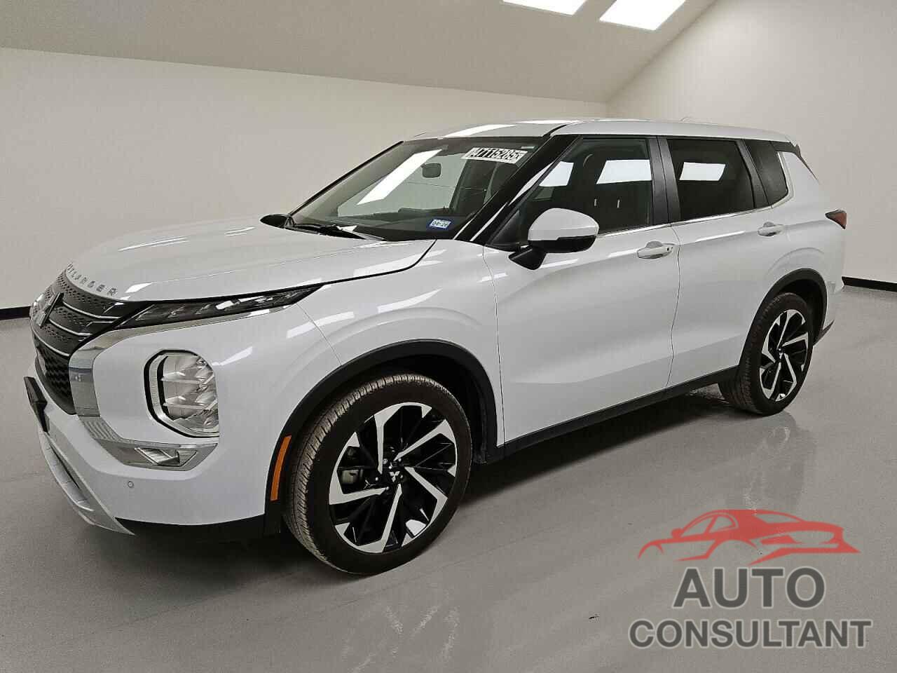 MITSUBISHI OUTLANDER 2024 - JA4J3VA80RZ012293
