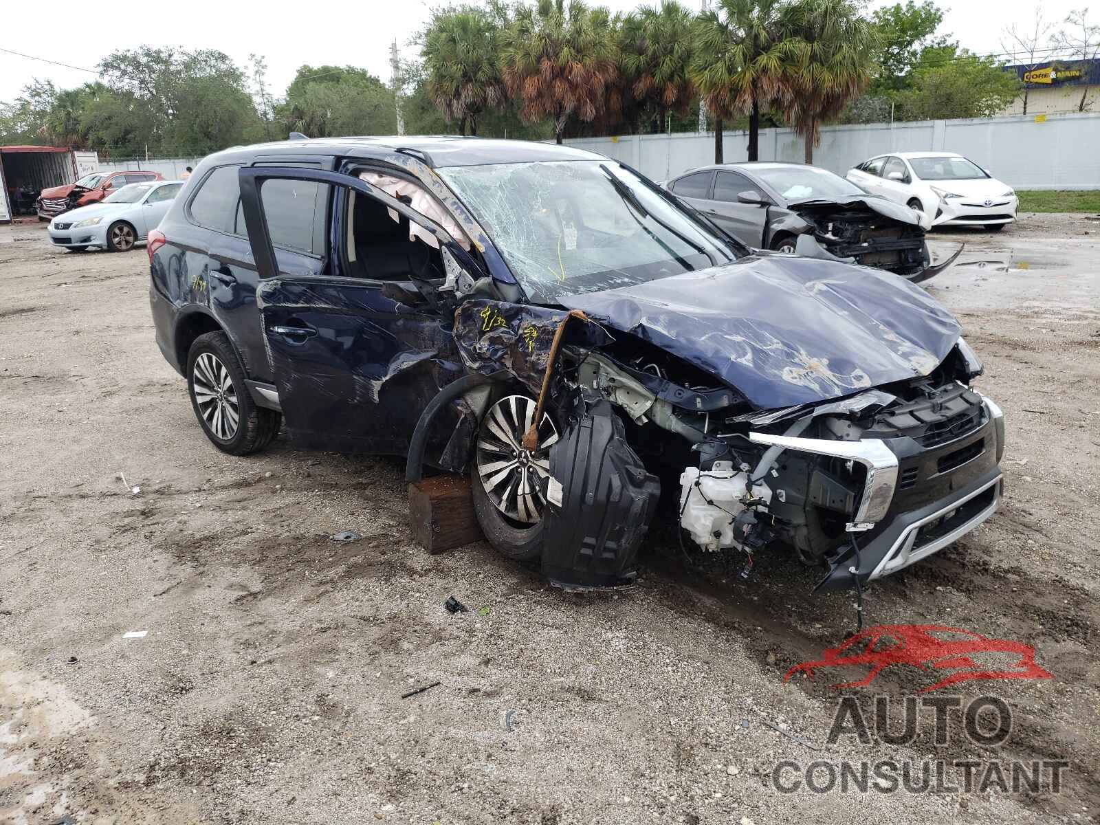 MITSUBISHI OUTLANDER 2019 - JA4AD3A38KZ015227