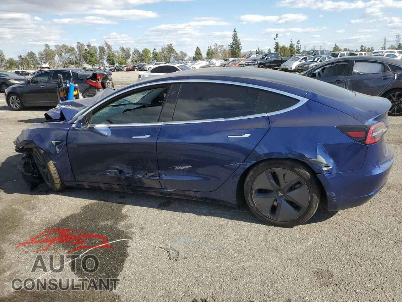 TESLA MODEL 3 2018 - 5YJ3E1EA8JF077918