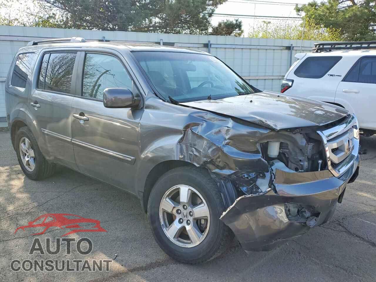 HONDA PILOT 2011 - 5FNYF4H71BB044281