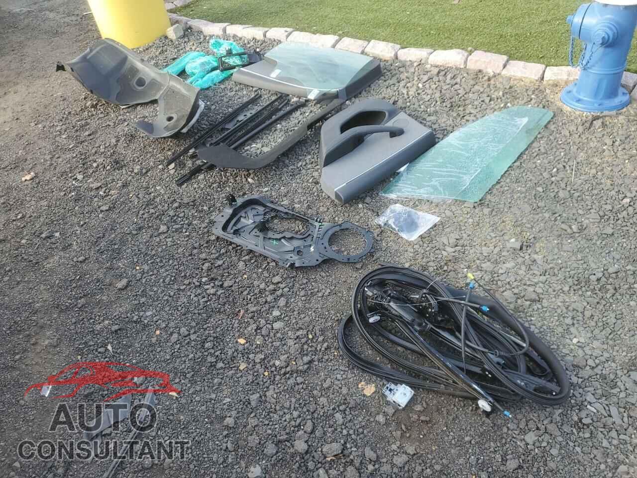 TESLA MODEL 3 2024 - 5YJ3E1EA7RF730282